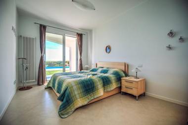 Villa Lucia Riviera dei Fiori Pool