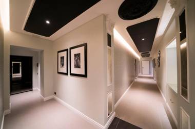 7 Suites