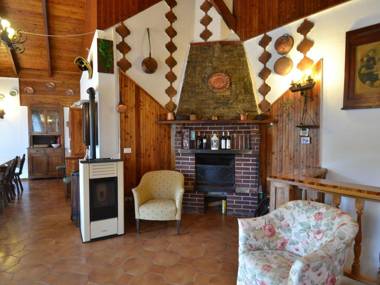 Cozy Holiday Home in Testico Liguria with garden