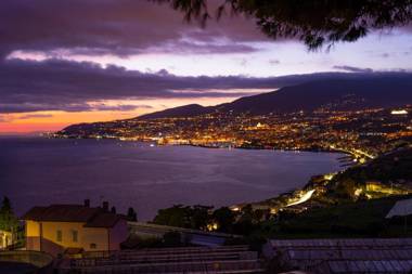 Sanremo Penthouse Market 700mt From Sea - Happy Rentals