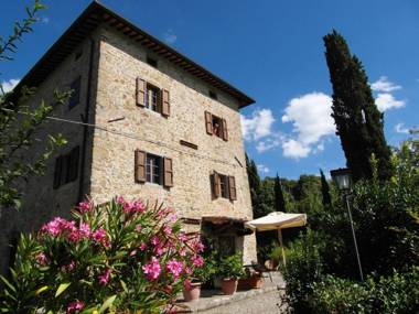 Atmospheric appartment with large enclosed garden pool and magnificent view