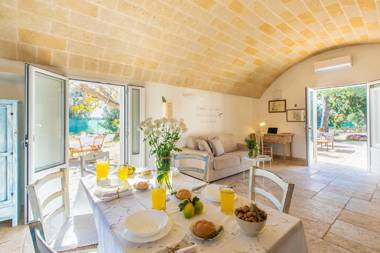 Trullo con piscina baby