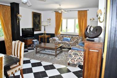 5 bedrooms villa with private pool jacuzzi and enclosed garden at Poggio Catino