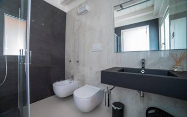 RESIDENCE OLD STORIES