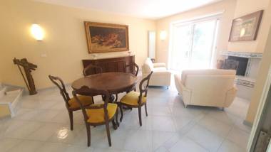 Appartamenti in villa con piscina