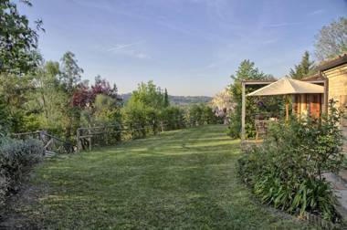 Casali Marchigiani - Ville vacanza private con piscina