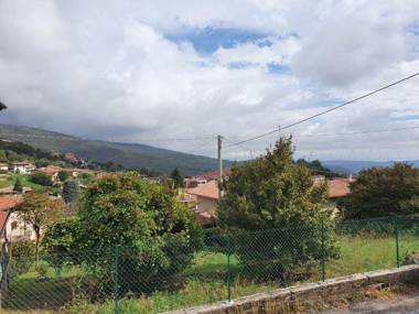 Homey Apartment in Serle near Centre