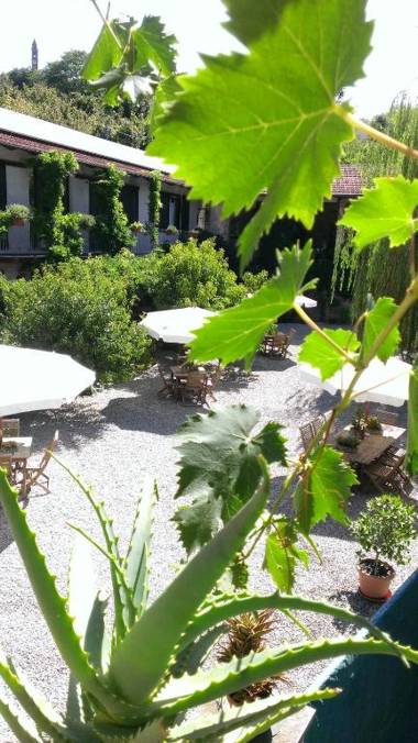 Agriturismo Cascina Knec