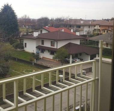 2 bedrooms appartement with furnished balcony and wifi at Torviscosa