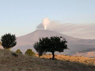 Inviting Cottage in Maniace with Private Garden