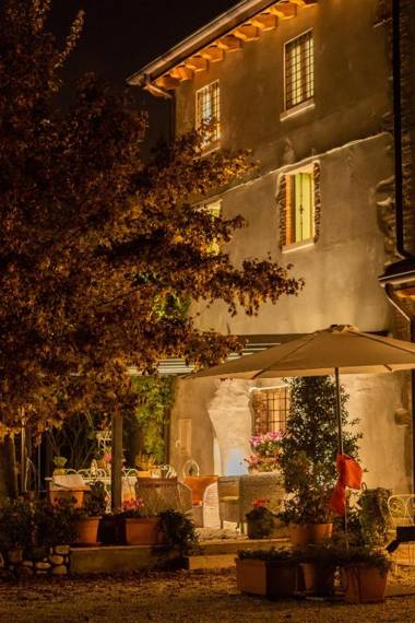 Casa Di Campagna Castello B&B