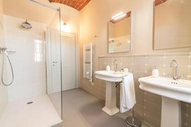 Marchesi Incisa La Corte Chiusa Agriturismo