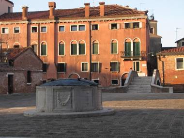 Ca' San Trovaso - 6 Rooms