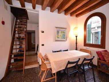 Grimaldi Apartments Cannaregio