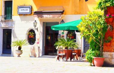 UNAHOTELS Ala Venezia-Adults 16