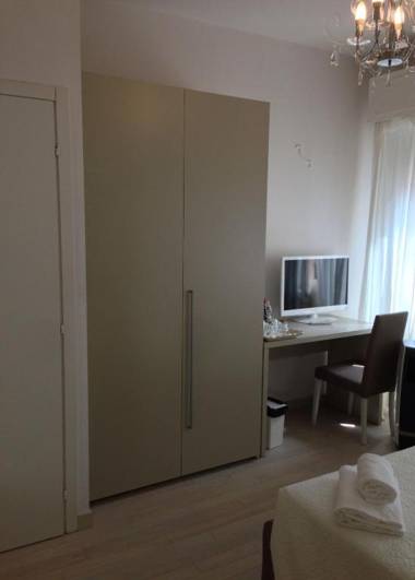 Al Portico Guest House