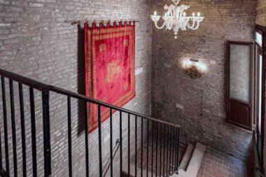 Locanda Leon Bianco on the Grand Canal