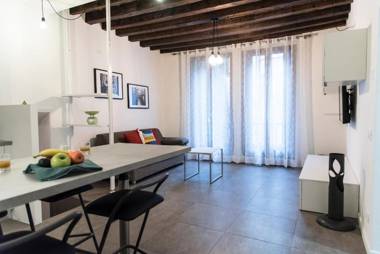 Charming Venice Apartments