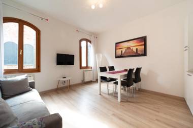 Serenissima Apartments