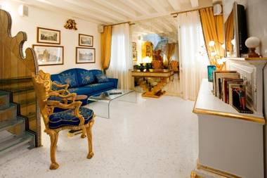 Casa Fortuny Luxury Apartment