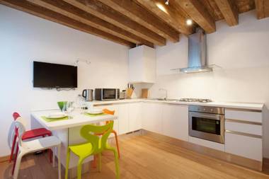 The Lion's House APT3