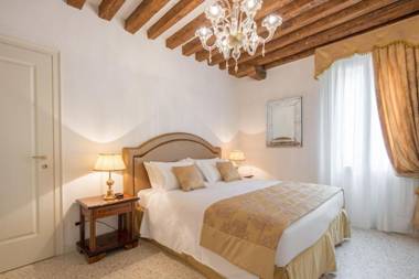 San Teodoro Palace - Luxury Apartments