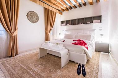 San Teodoro Palace - Luxury Apartments