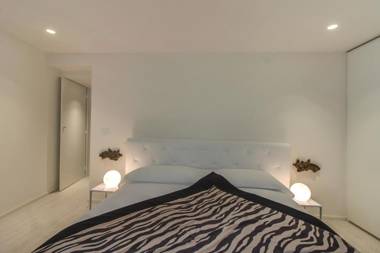 Ve.N.I.Ce. Cera Casa Del Giglio