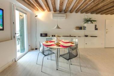 Ve.N.I.Ce. Cera Casa Del Giglio