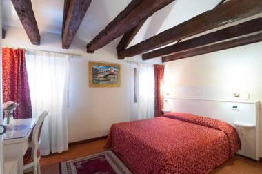 Venice Resorts Guest House