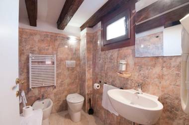 Venice Resorts Guest House