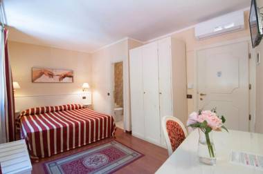 Venice Resorts Guest House