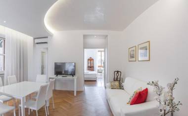 Luxury Apartment On Grand Canal