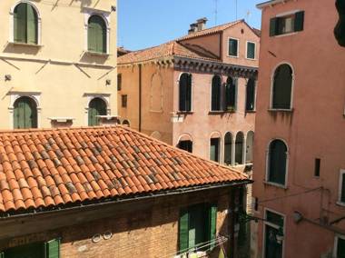 San Polo Near Rialto Fish Market