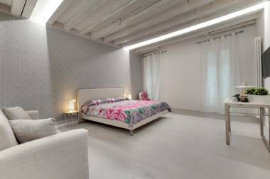 Bacchus Venice Residence