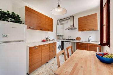 Santo Stefano Accademia Apartment Venice