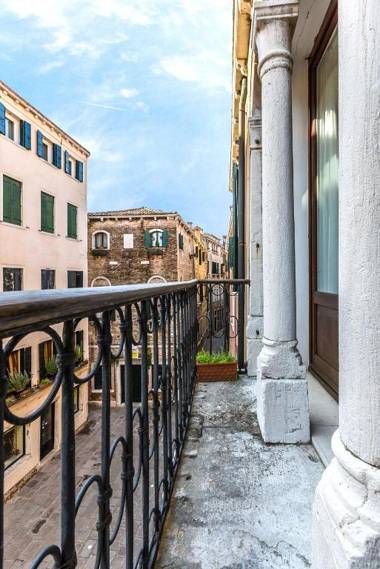 Ca' Grassi 2 Charming Balcony