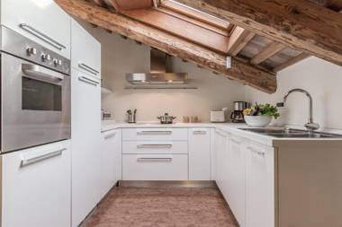 Ca' del Monastero 7 Collection Bright Apartment with Terrace