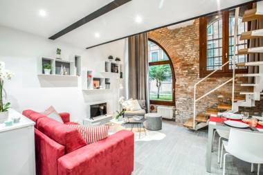 Industrial Loft Venice R&R