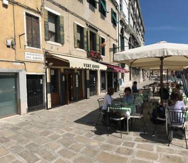 Royal NEW Property 2022