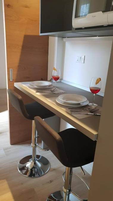 SNC1018 MODERN BOUTIQUE APARTMENT