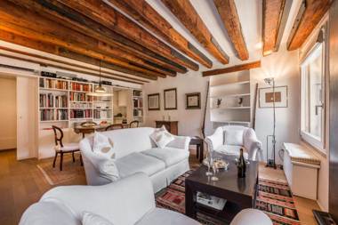 Ca' Tintoretto Canal View