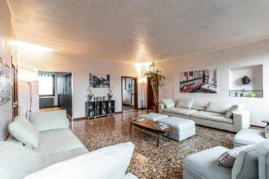 Bacino San Marco Exclusive View R&R