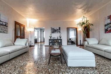 Bacino San Marco Exclusive View R&R