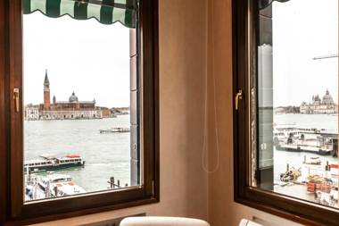 Bacino San Marco Exclusive View R&R