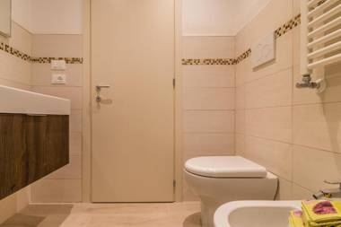 BRAGORA 3524 BETWEEN SAN MARCO AND BIENNALE