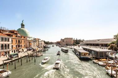 Riva De Biasio Charming Apartment R&R