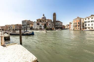 Riva De Biasio Charming Apartment R&R