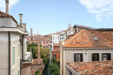 Dorsoduro Suite 1241