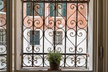 San Giacomo pied-a-terre house